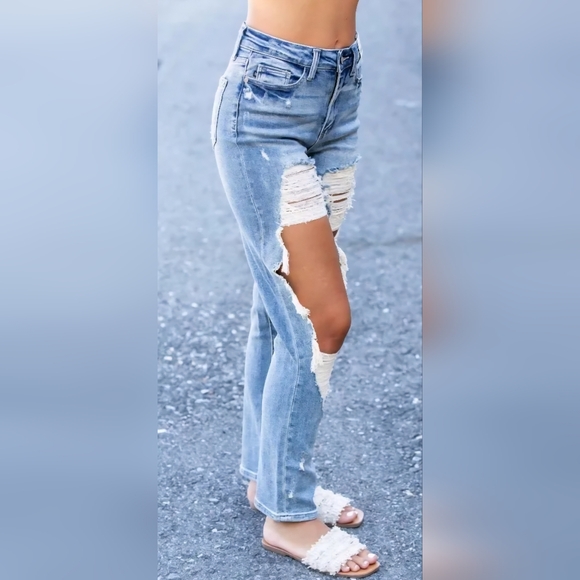 Judy Blue HR Medium Wash Straight Fit Heavy Distressed Denim Jeans 1/25 NWT - Picture 6 of 10